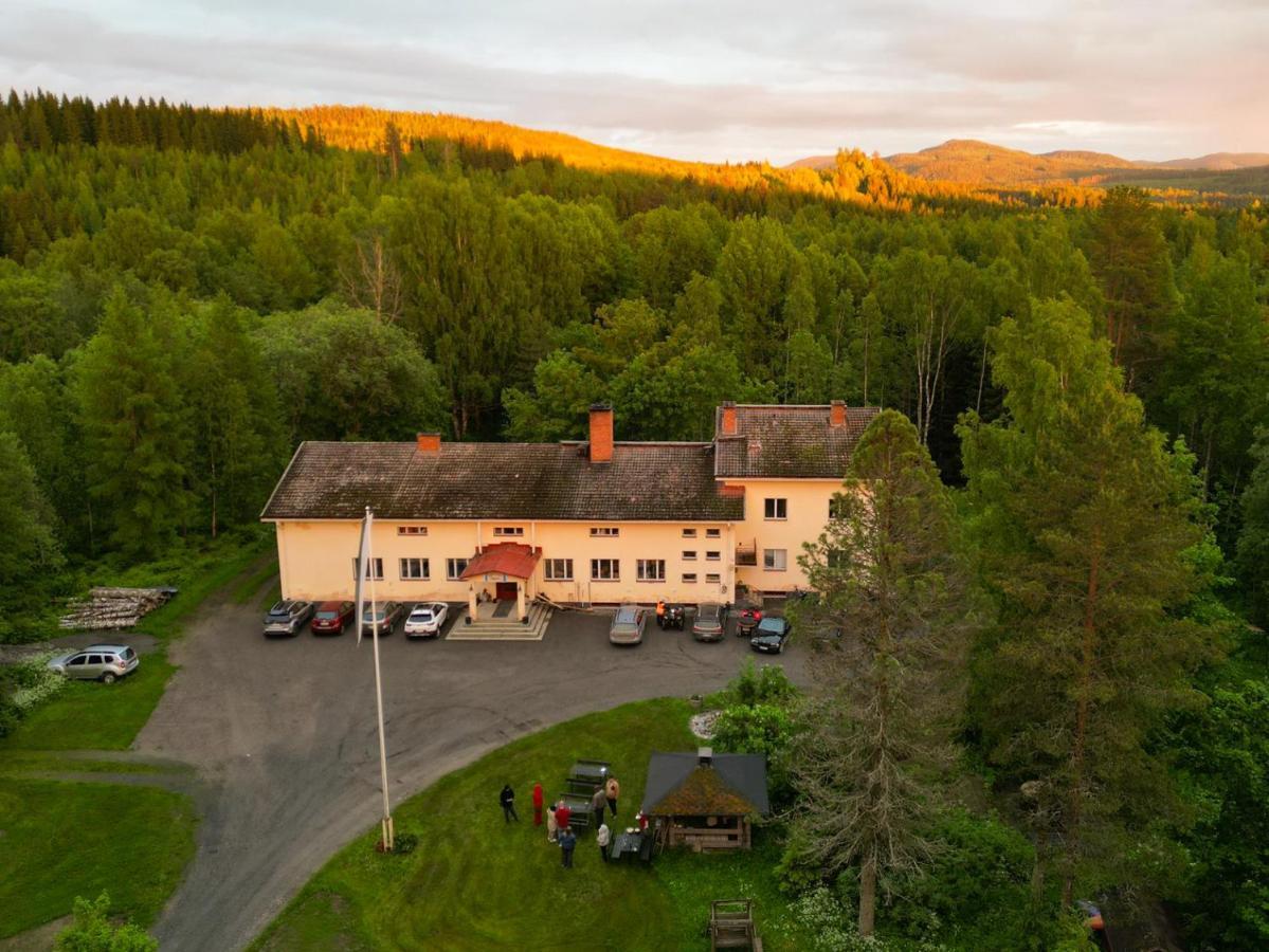 Vanhan Koulun Majatalo-Old School Guest House Kolinkylä Exterior foto